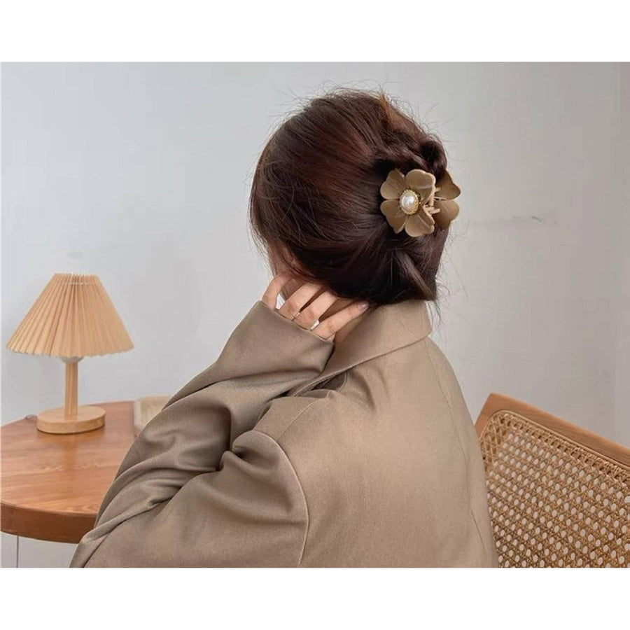 Hair claw | Flower Barrette| Hair clip| Hair Accessories