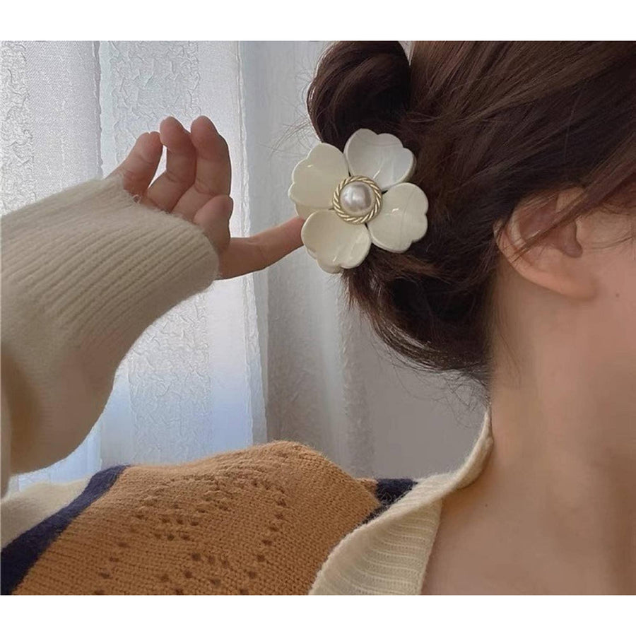 Hair claw | Flower Barrette| Hair clip| Hair Accessories